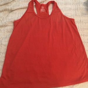 🍓Athletic works top.